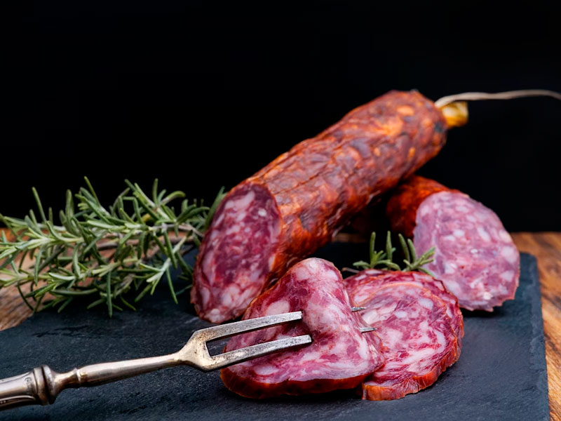 Salchichón en Carnicería El Carni, un embutido muy tradicional